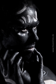 Schwarz Weiß Bodypainting Fotoshooting Fotografie in Fürth