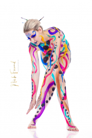 Farbenfrohes Bodypainting Fotoshooting in Fürth Fotostudio