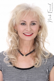 Fotoshooting reifere Frauen Fürth Burgfarrnbach Fotostudio