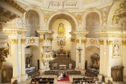 Hochzeitsfotograf vor Ort in der Kirche Nürnberg Fürth Erlangen