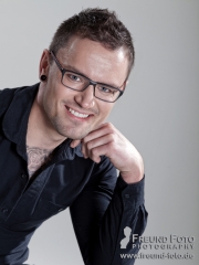 Männer Mitarbeiter Portrait für das Internet