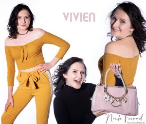 Model Vivien ist bei ab ins Kloster! - Rosenkranz statt Randale zu sehen Vivien bei ab ins Kloster! - Rosenkranz statt Randale