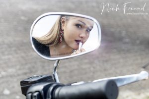 Ergebnis von Fotoshooting Blick in den Spiegel und schminken