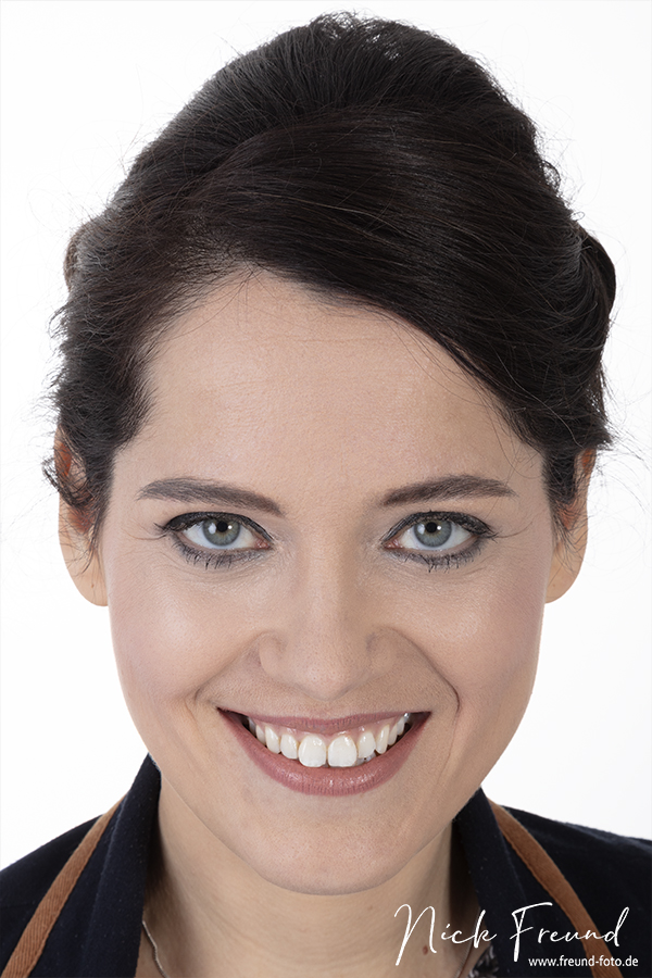 Bildmontage Bildretusche mit Adobe Photoshop und Lightroom 22 visagistik make up fotoshooting nuernberg oberasbach nachher